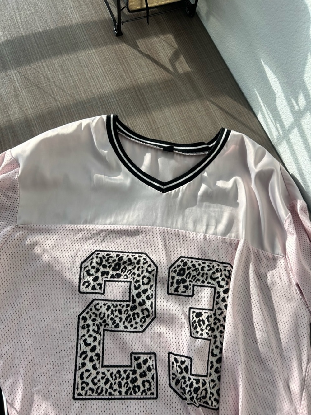 Light Pink Mesh V-Neck Jersey with Leopard Print